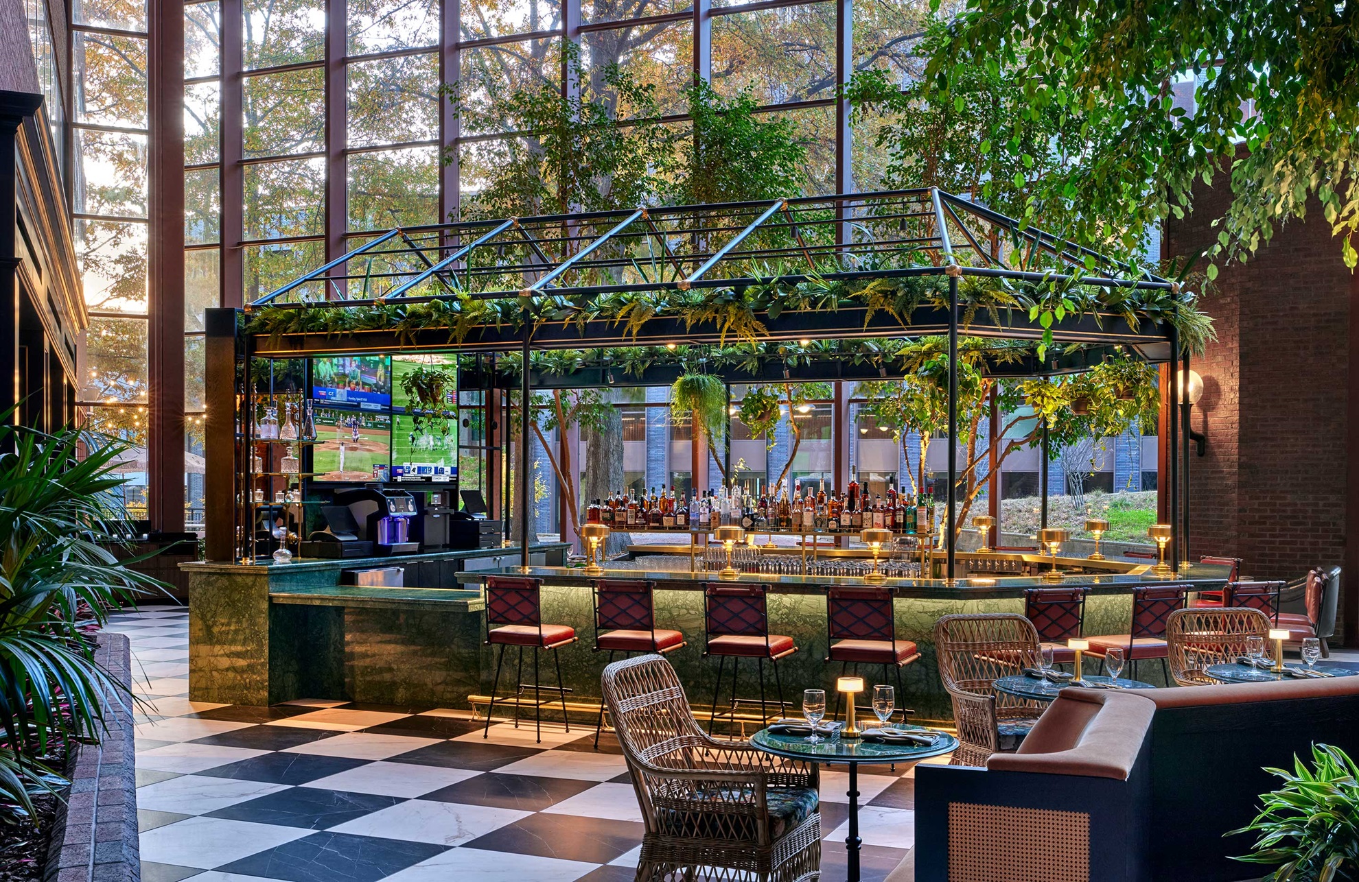 Omni Charlottesville Atrium Bar